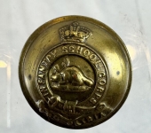 Infantry School Corps Kings Crown Button